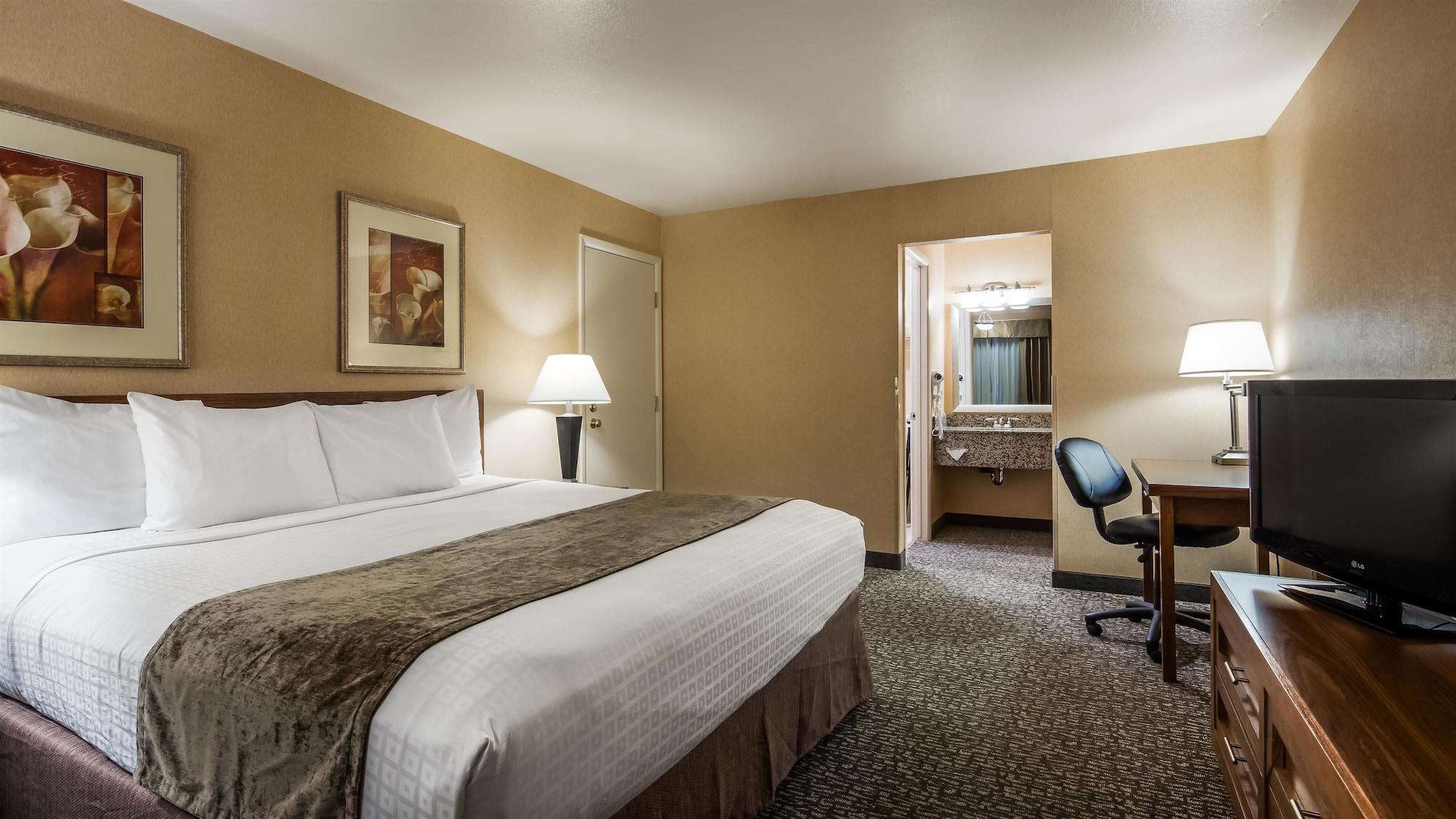 Western 3* Grants Pass