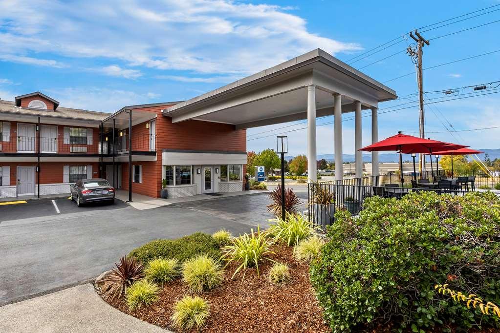 Western 3* Grants Pass