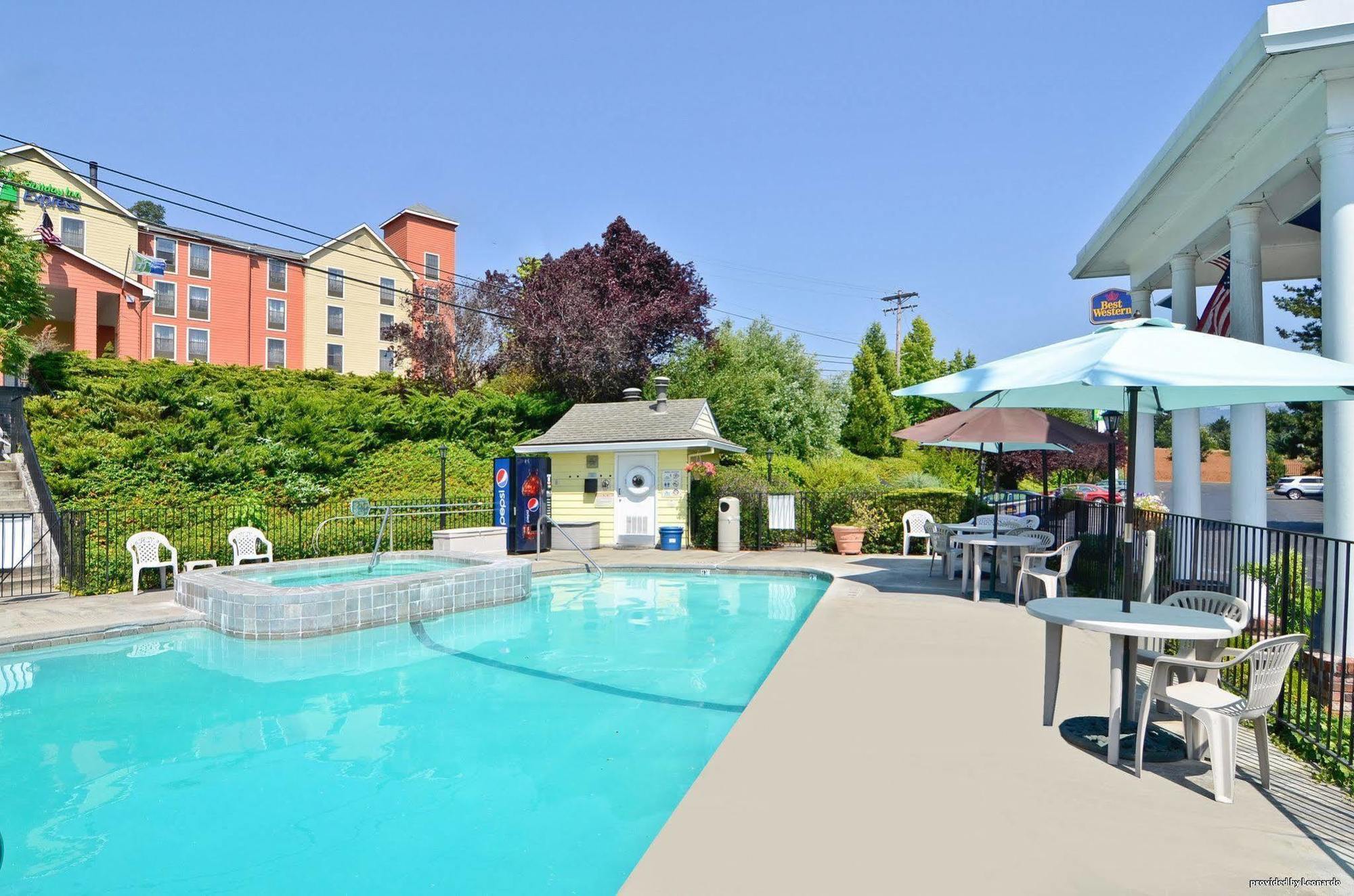 Western Hotel 3*